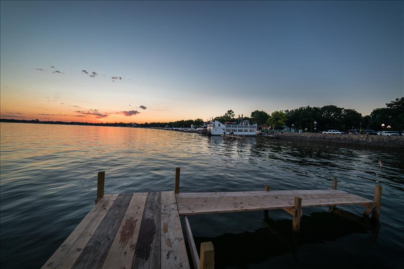 Hall Realty Clear Lake, IA