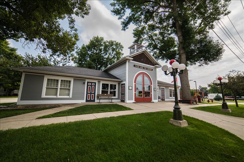 Hall Realty Clear Lake, IA